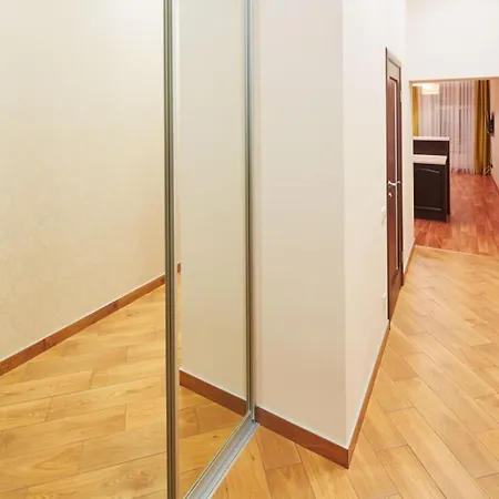 проспект свободи, центр міста! класс люкс! Apartmán