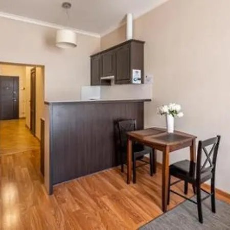 проспект свободи, центр міста! класс люкс!