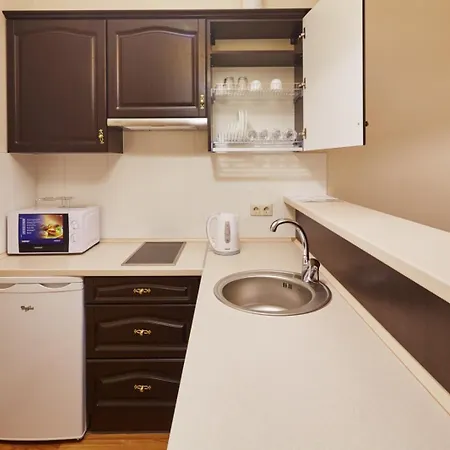 проспект свободи, центр міста! класс люкс!