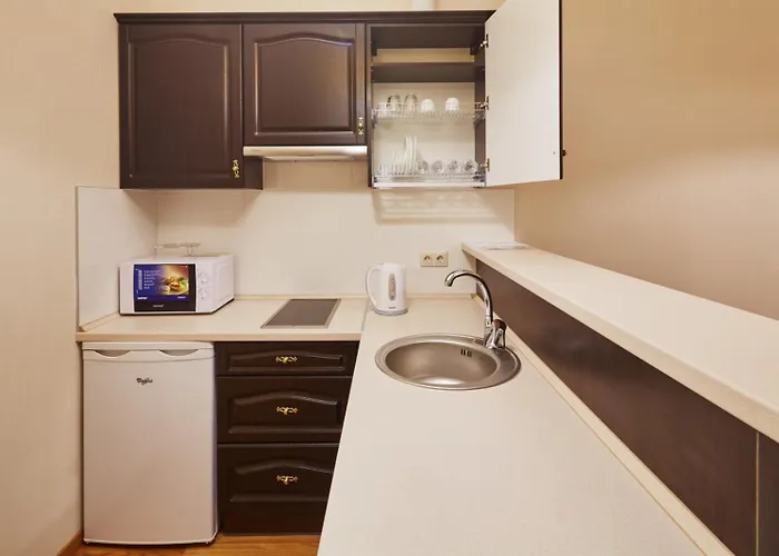 проспект свободи, центр міста! класс люкс!